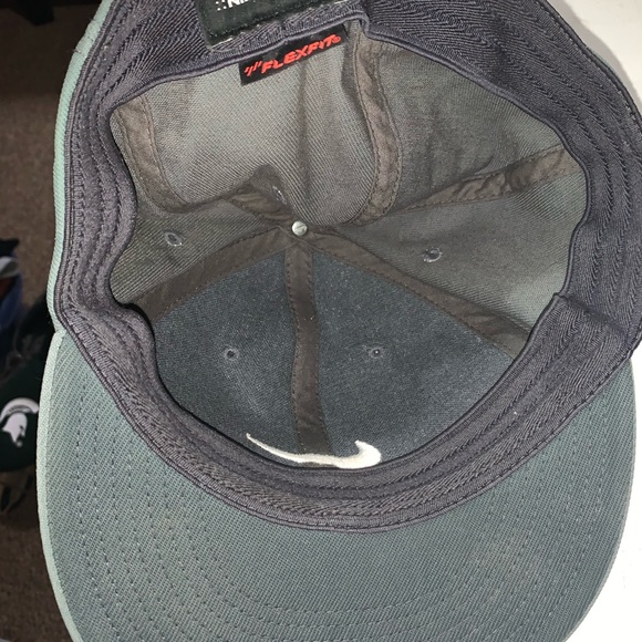 Nike Hat - Picture 2 of 2